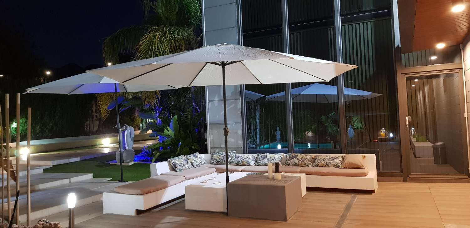 Fantástica Villa de estilo moderno