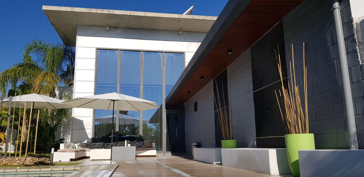 Fantástica Villa de estilo moderno