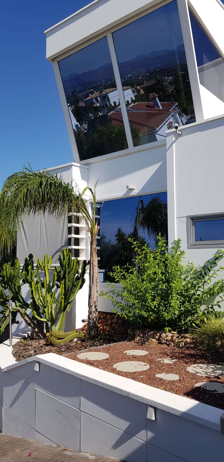 Fantástica Villa de estilo moderno