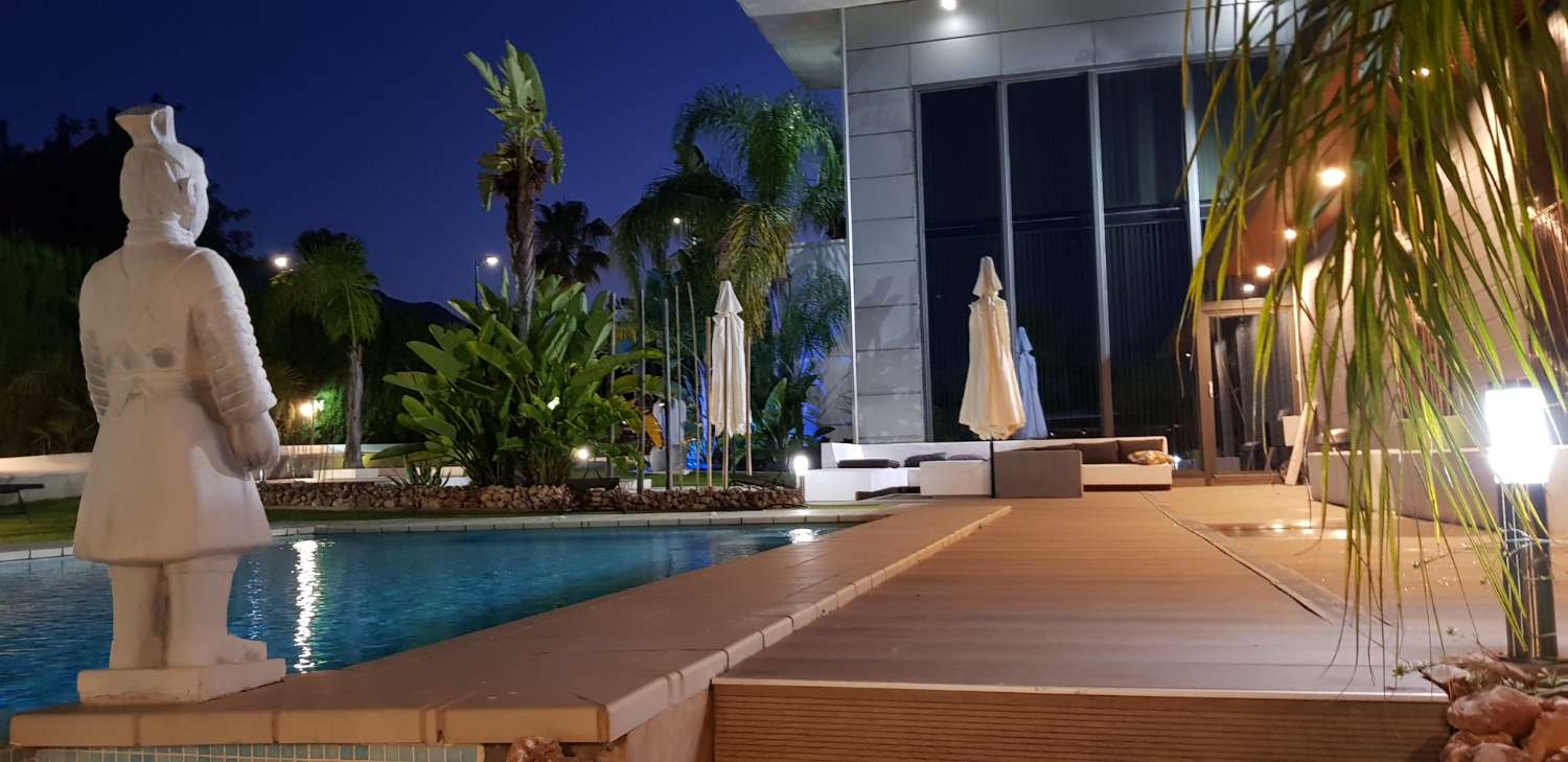 Fantástica Villa de estilo moderno