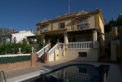 Vila en venda in Alhaurín de la Torre