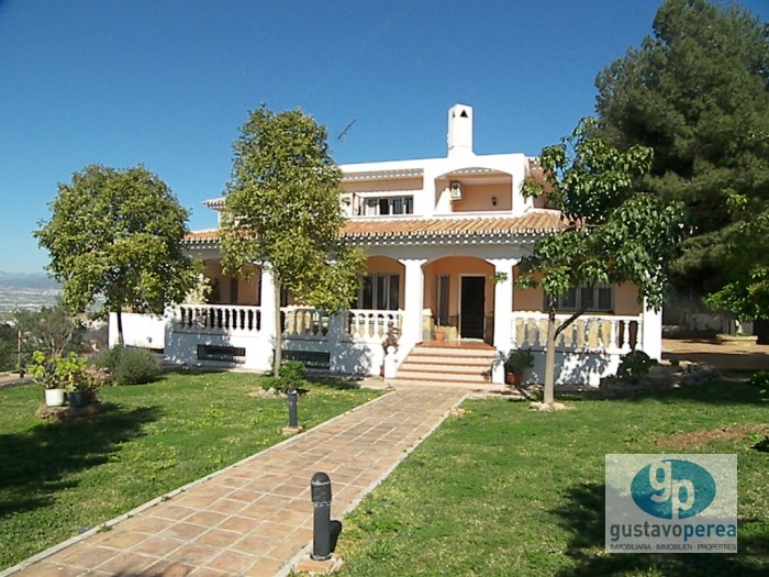 Independent villa located in El Lagar