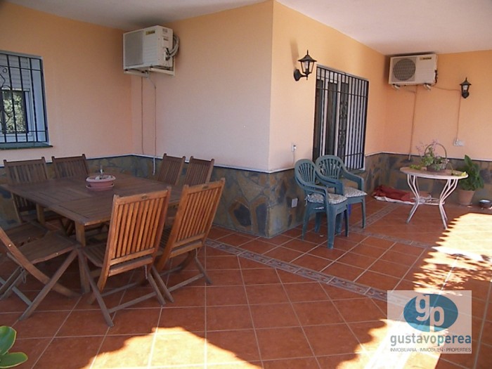 Independent villa located in El Lagar