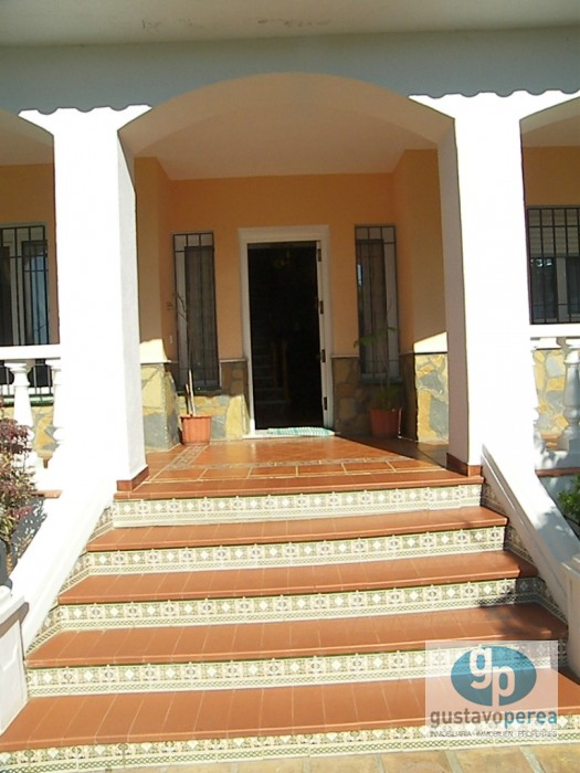 Independent villa located in El Lagar