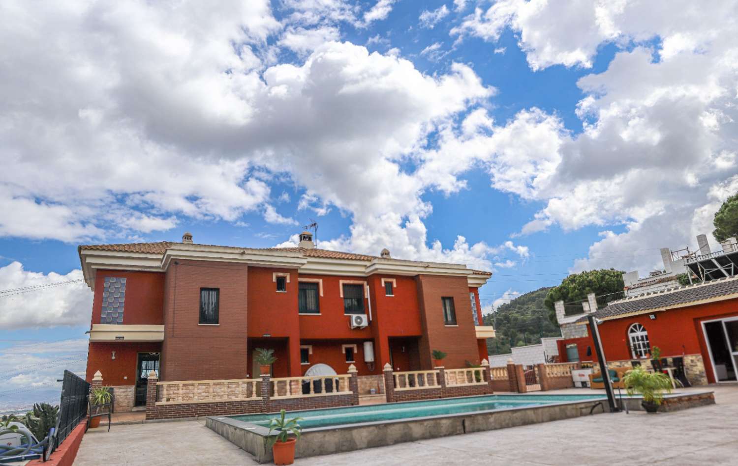 Independent villa located in Pinos de Alhaurín.