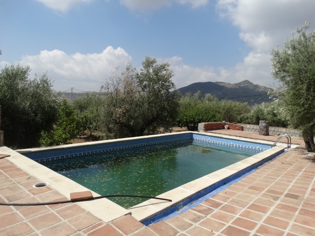 Country Property for sale in Periana