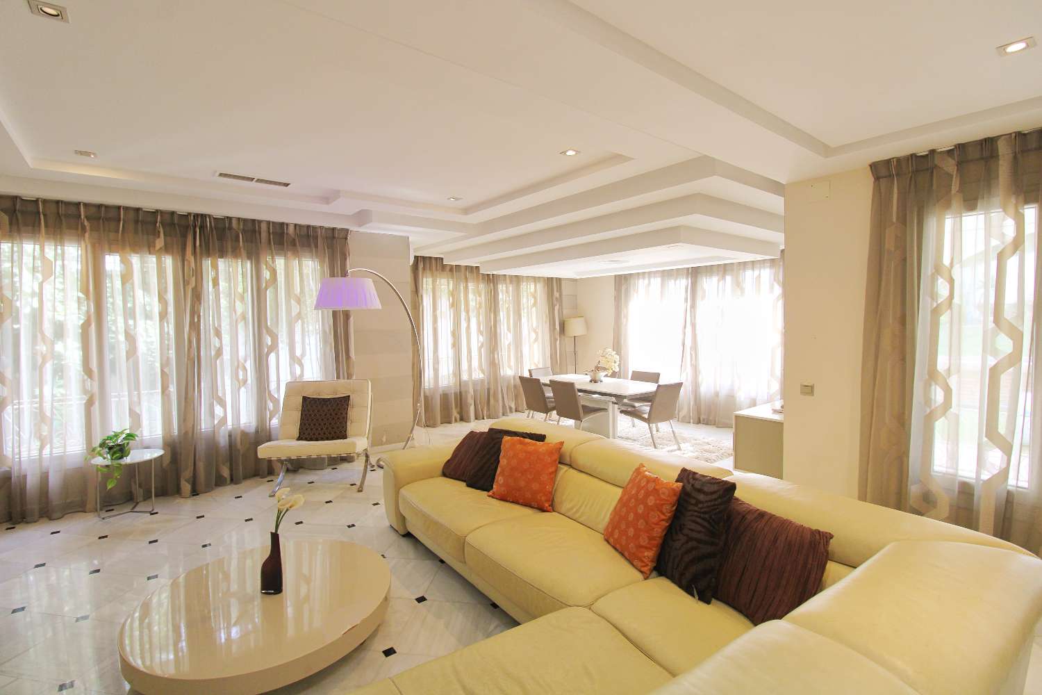 Villa til salg i Alhaurín de la Torre