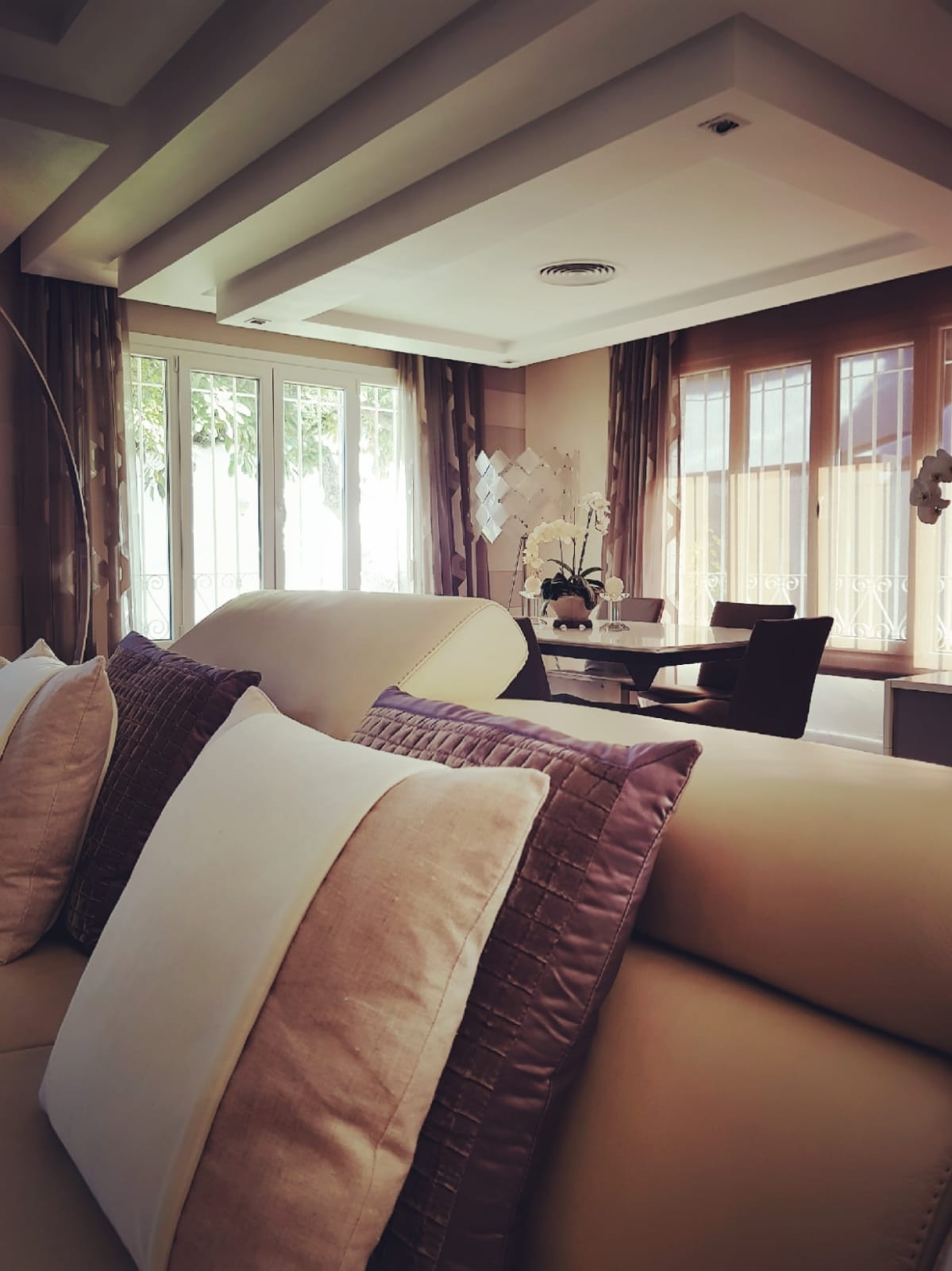 Charming villa in El Lagar Urbanization