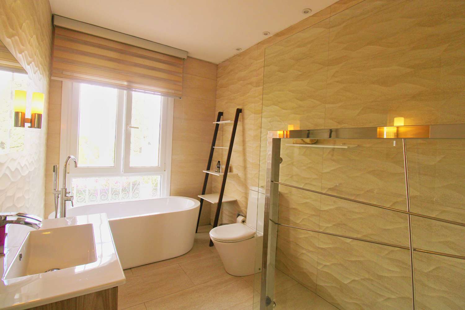 Villa til salg i Alhaurín de la Torre