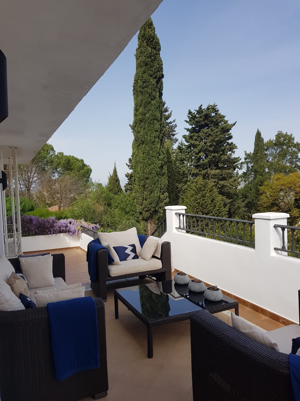 Charming villa in El Lagar Urbanization