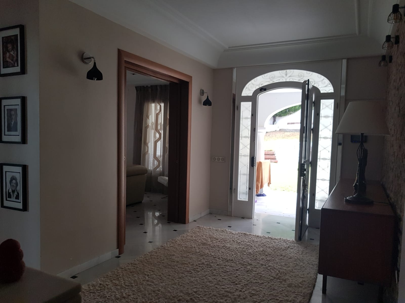 Charming villa in El Lagar Urbanization