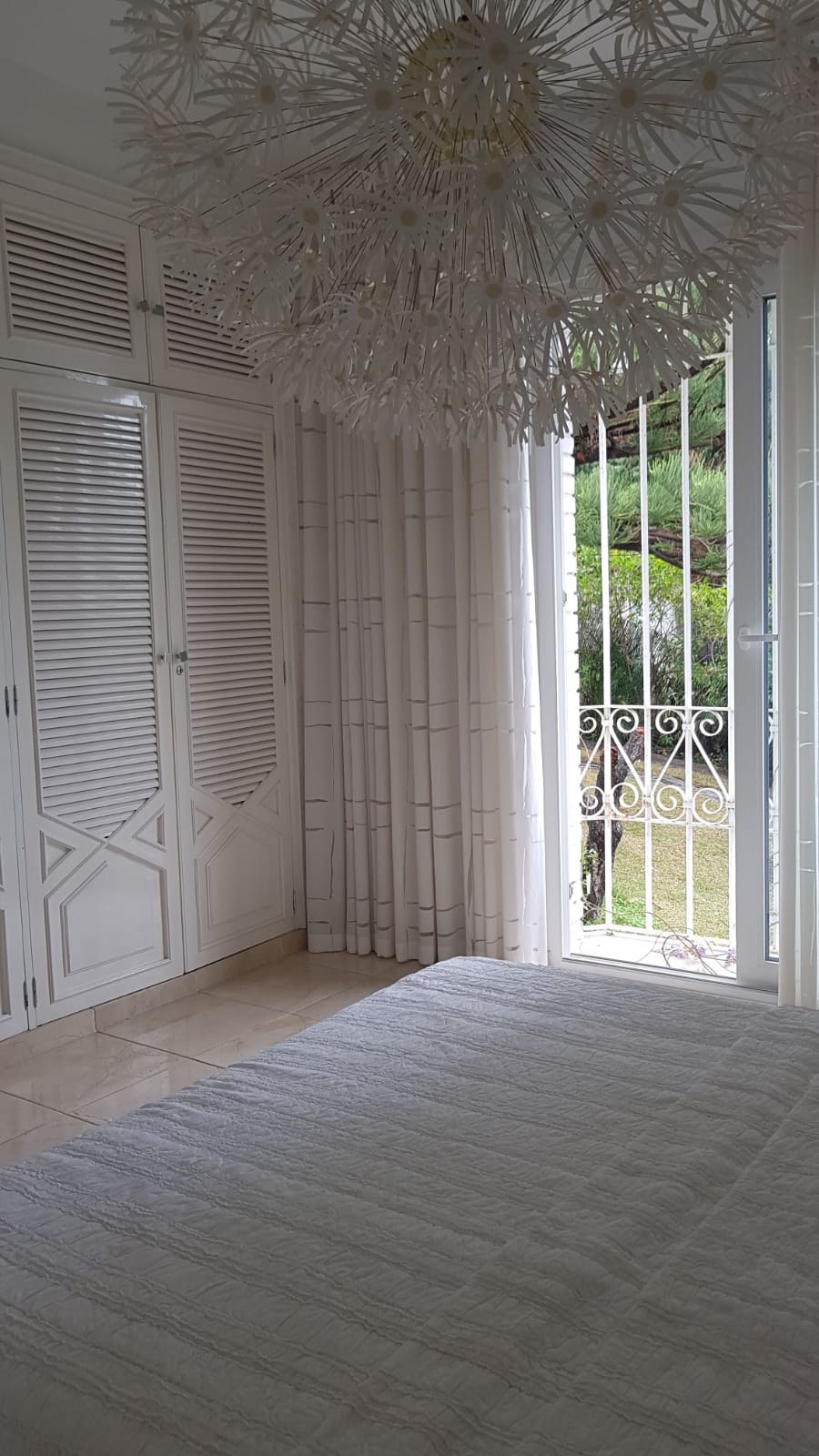 Charming villa in El Lagar Urbanization