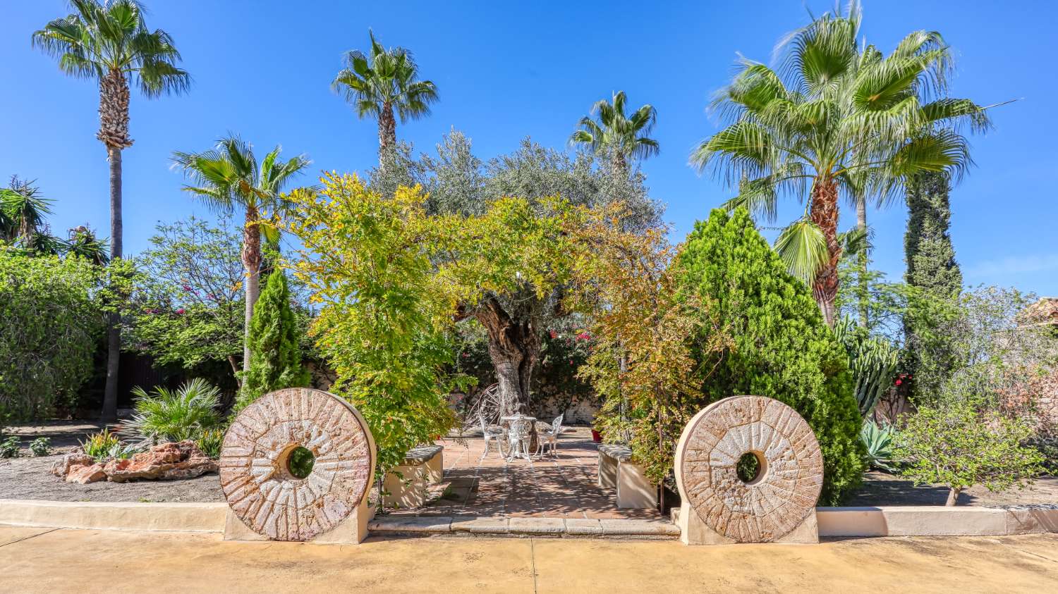 Country Property en venda in Alhaurín de la Torre