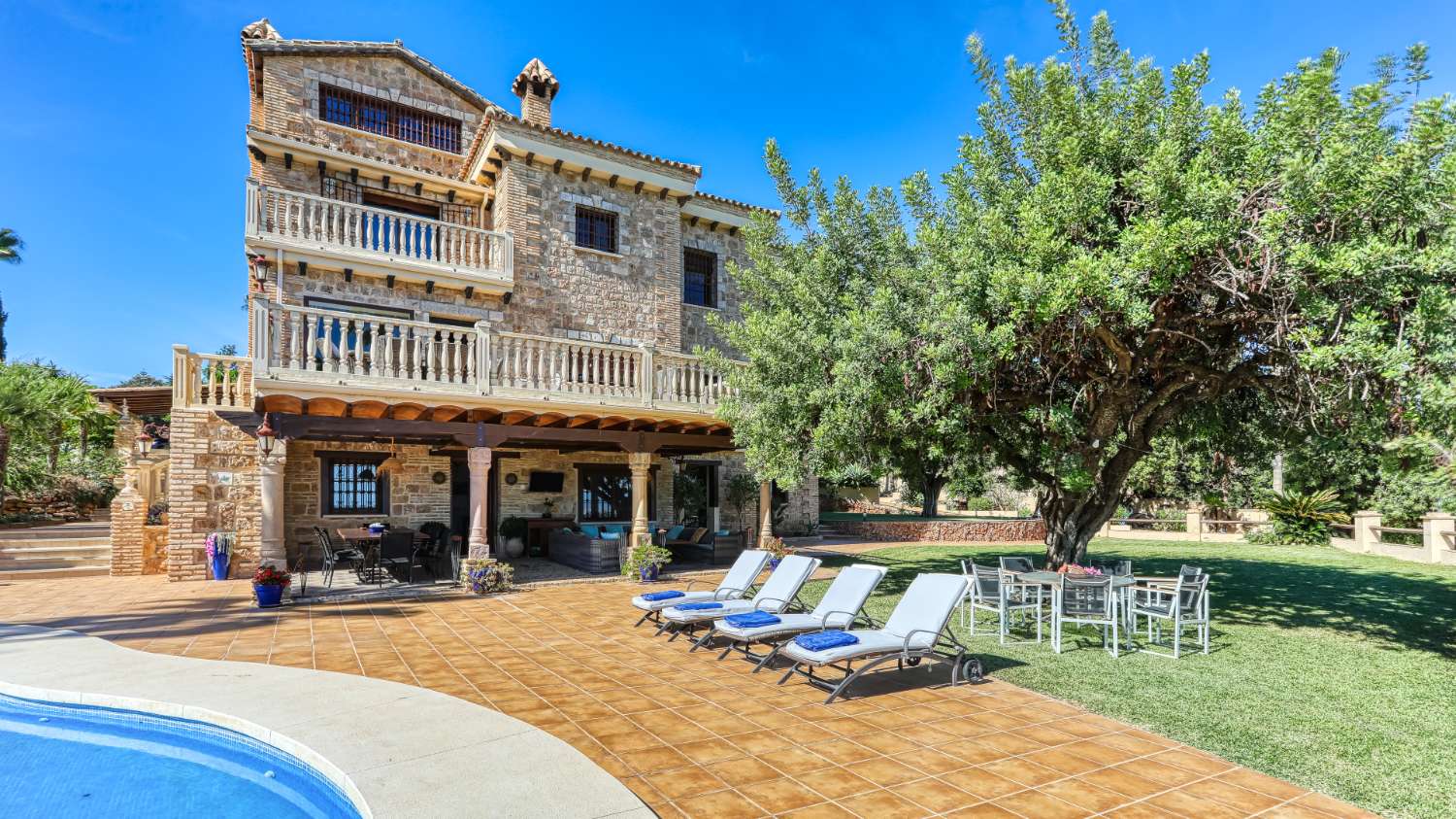 Country Property en venda in Alhaurín de la Torre