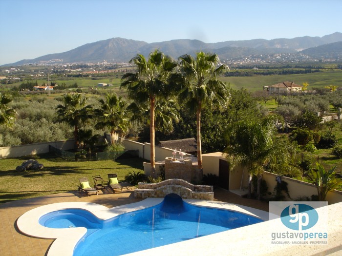 Beeindruckende herrschaftliche Villa in Alhaurin de la Torre
