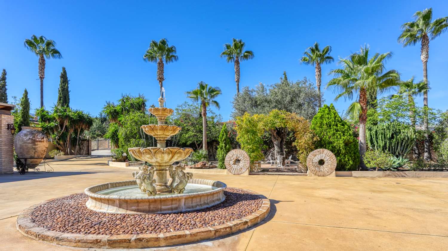 Country Property en venda in Alhaurín de la Torre