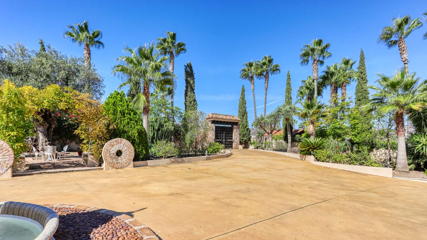 Country Property en venda in Alhaurín de la Torre