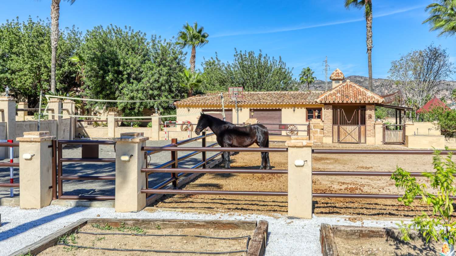 Country Property en venda in Alhaurín de la Torre