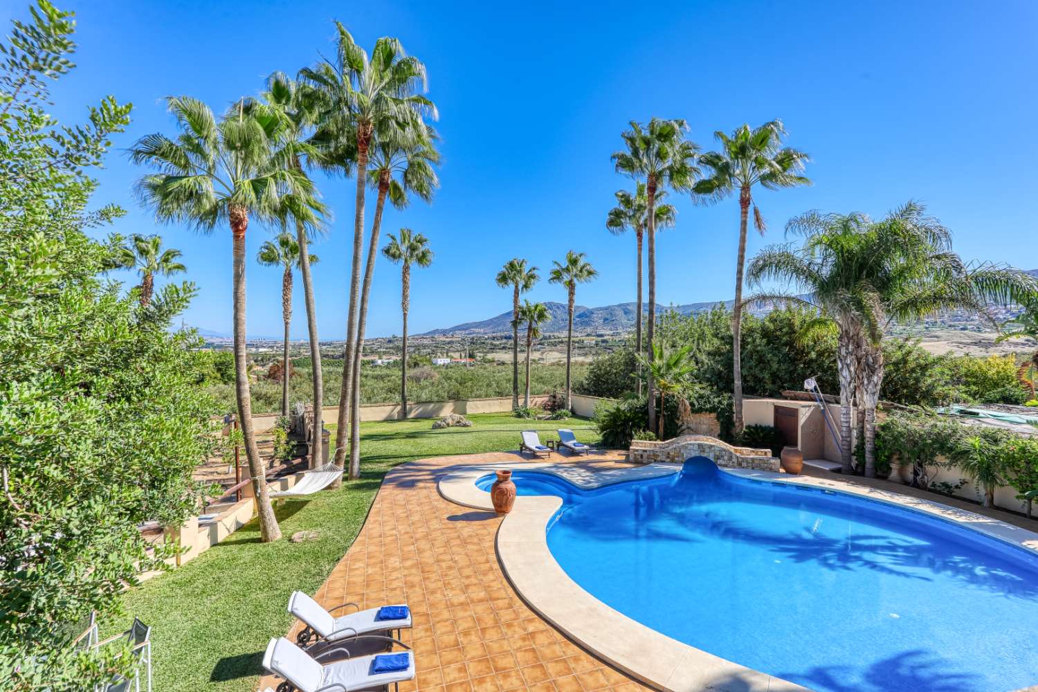 Country Property en venda in Alhaurín de la Torre