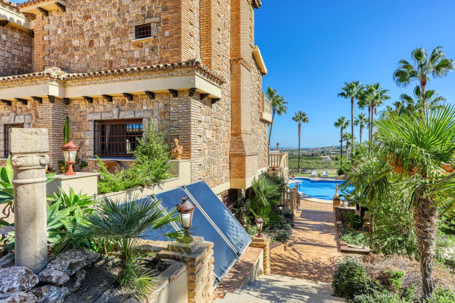 Country Property en venda in Alhaurín de la Torre