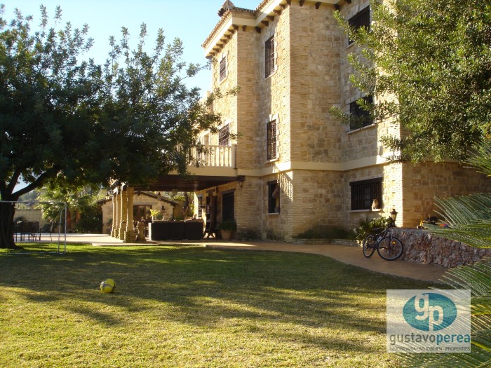 Beeindruckende herrschaftliche Villa in Alhaurin de la Torre