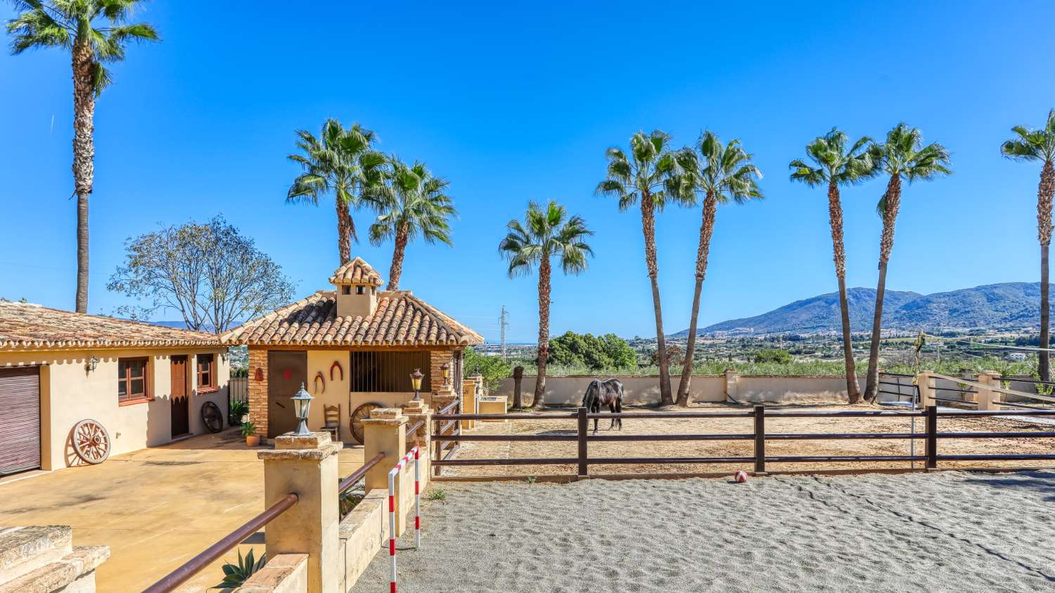 Country Property en venda in Alhaurín de la Torre