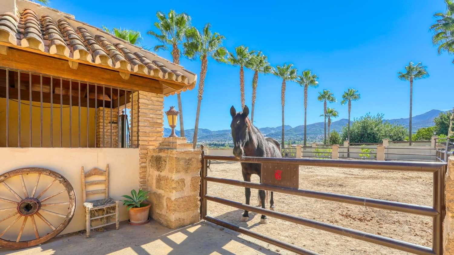 Country Property en venda in Alhaurín de la Torre