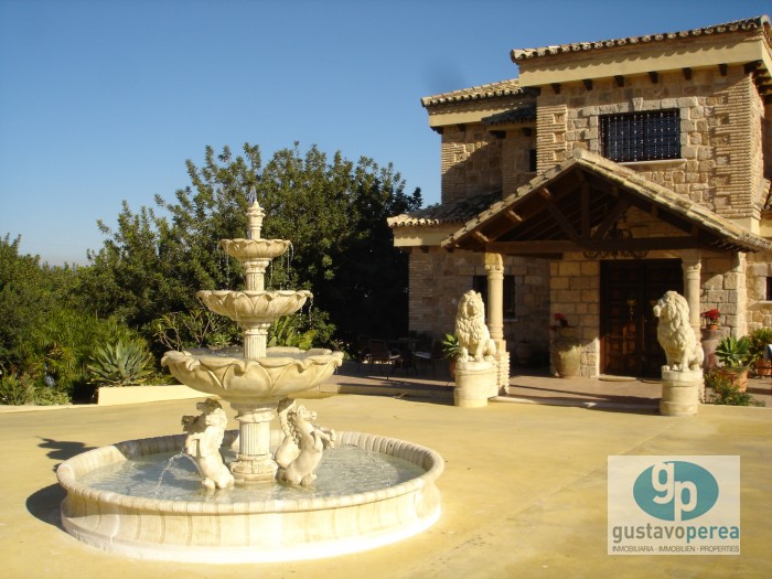 Beeindruckende herrschaftliche Villa in Alhaurin de la Torre