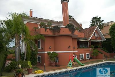 Villa en venta en Alhaurín de la Torre