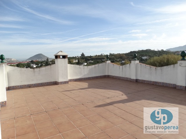 Finca con dos casa situada en Coín.