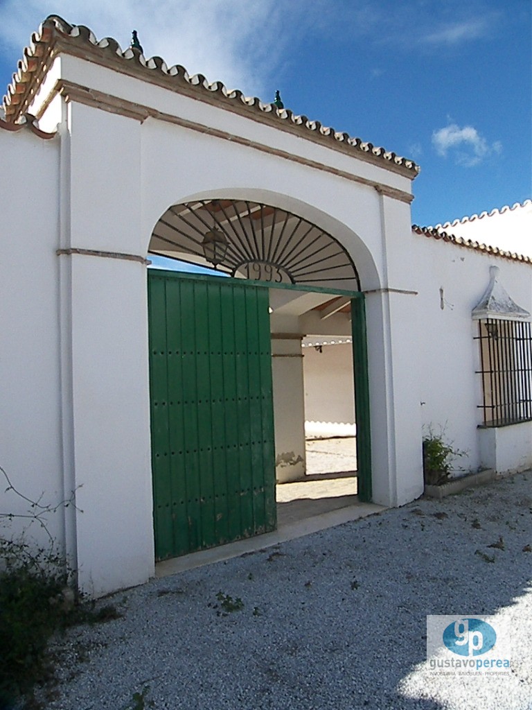 Parcela en venta en Almayate