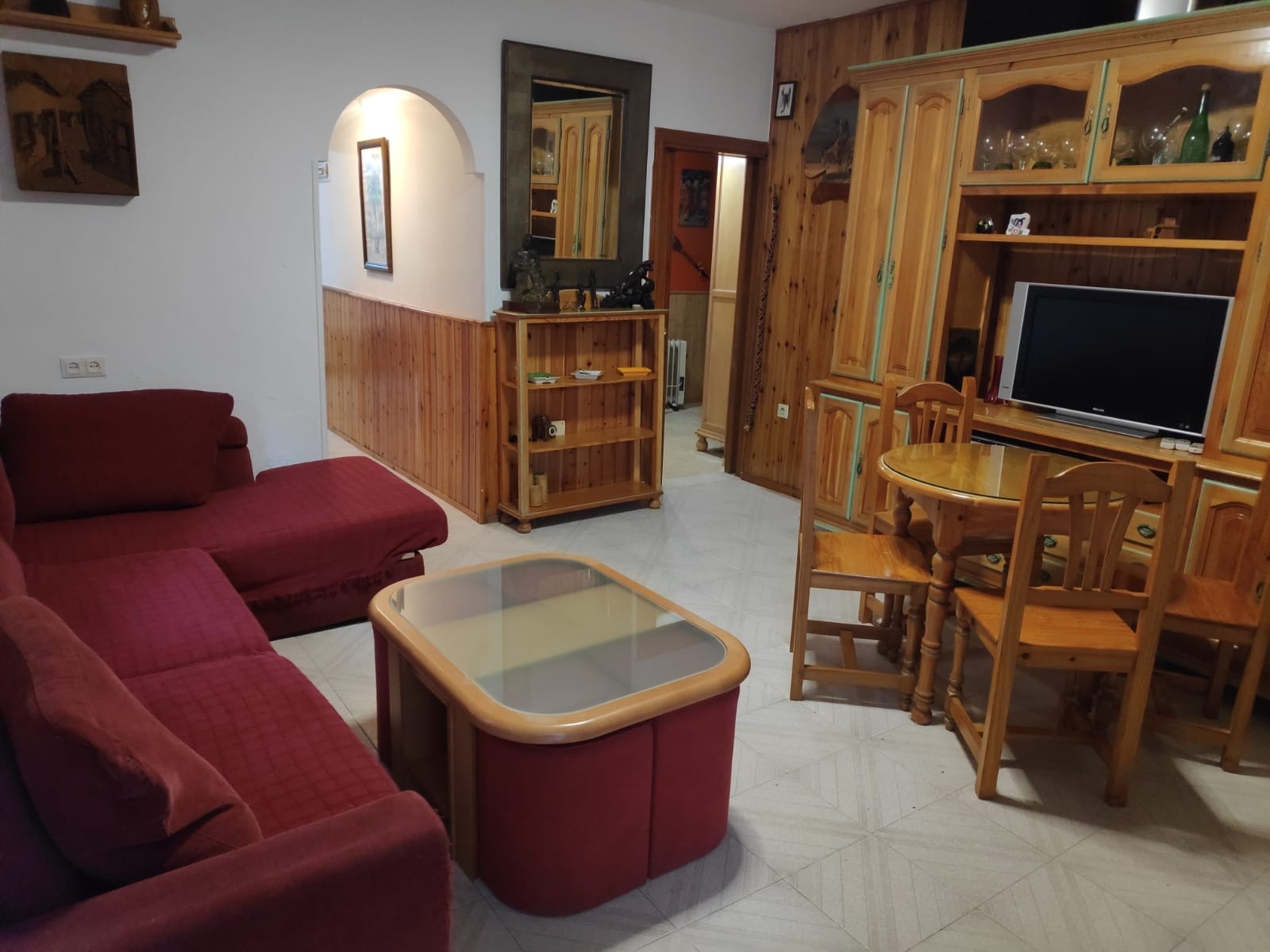 Independent villa located in the Romeral