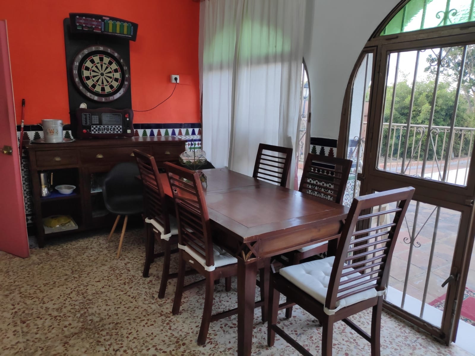 Independent villa located in the Romeral