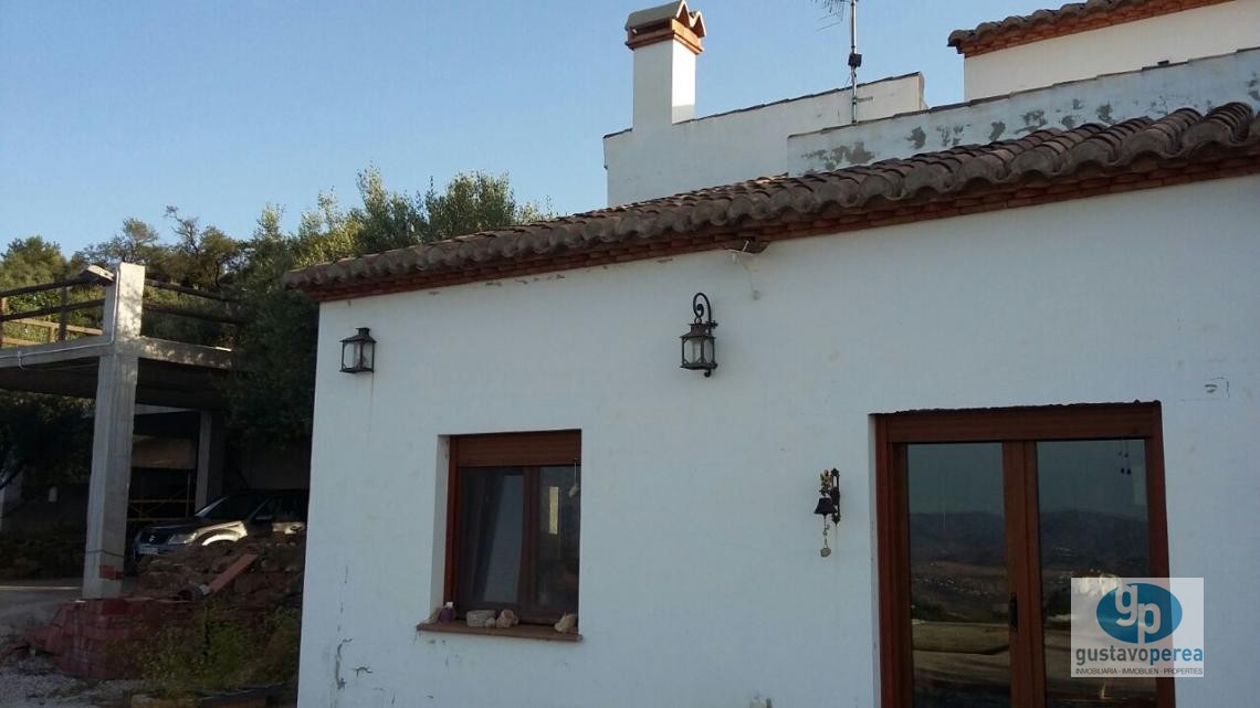 Country Property for sale in Periana