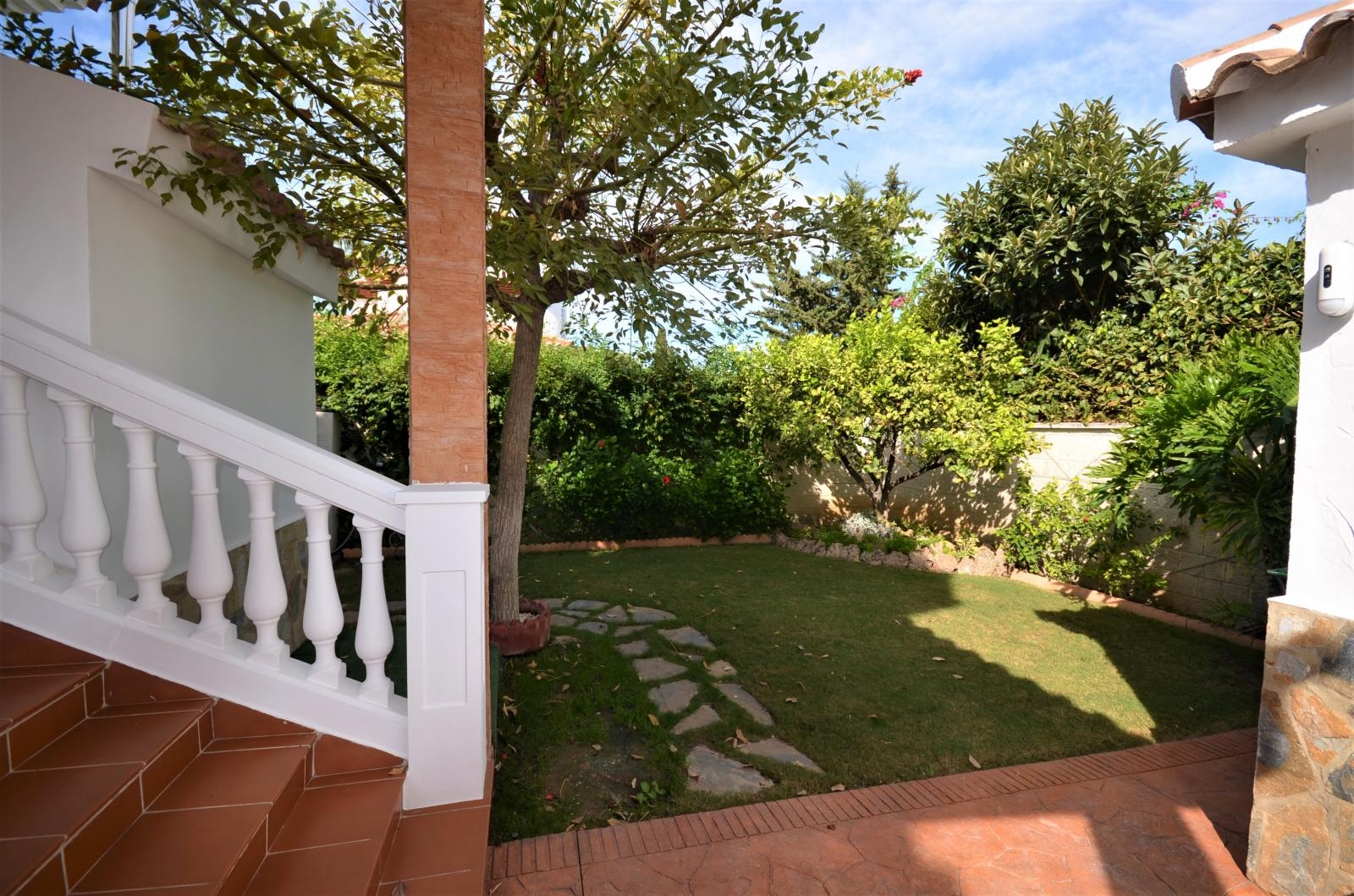 Villa independiente ubicada en Los Manantiales.