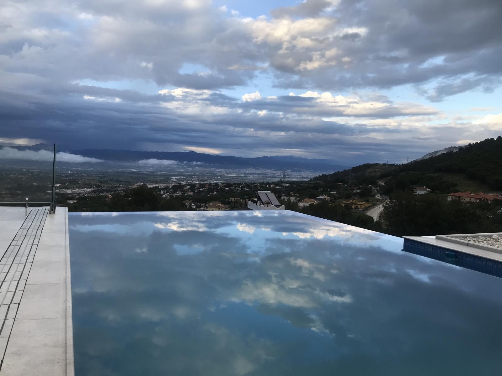 Villa en venta en Alhaurín de la Torre