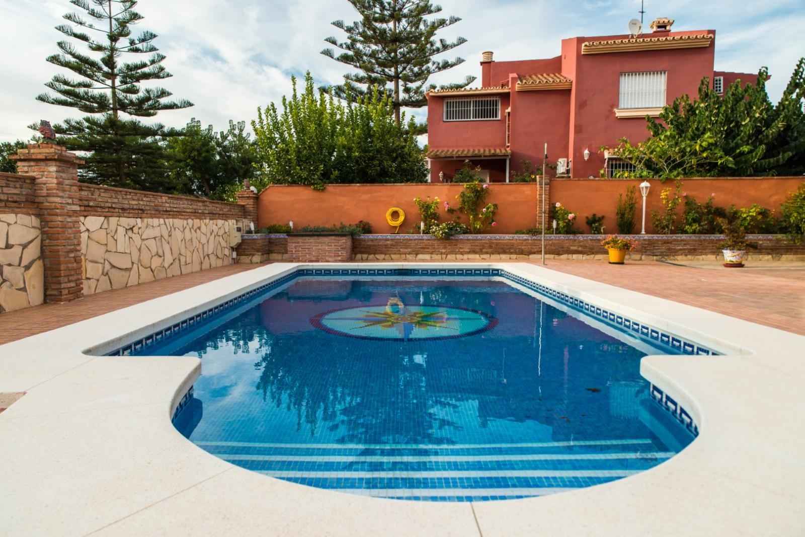 Villa independiente ubicada en Retamar.