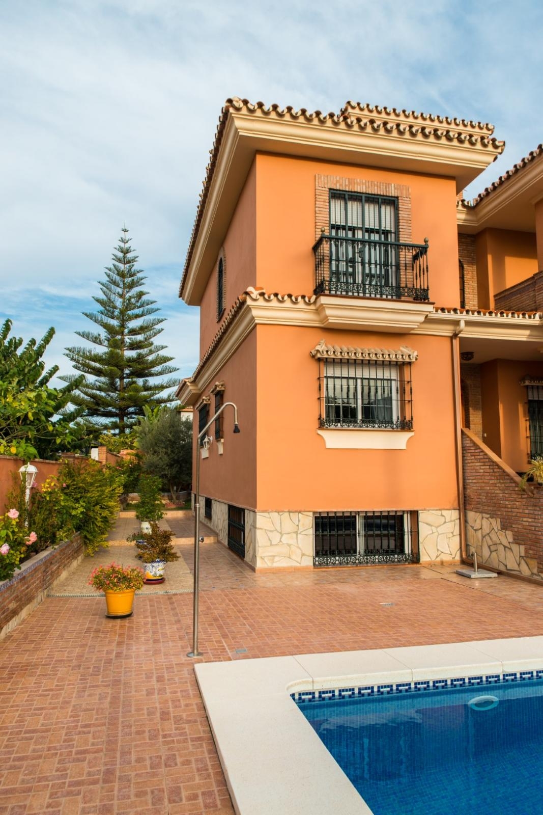Villa independiente ubicada en Retamar.