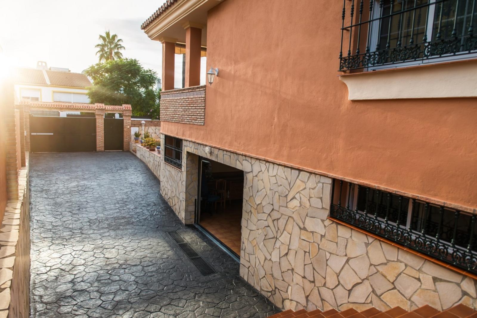 Villa independiente ubicada en Retamar.